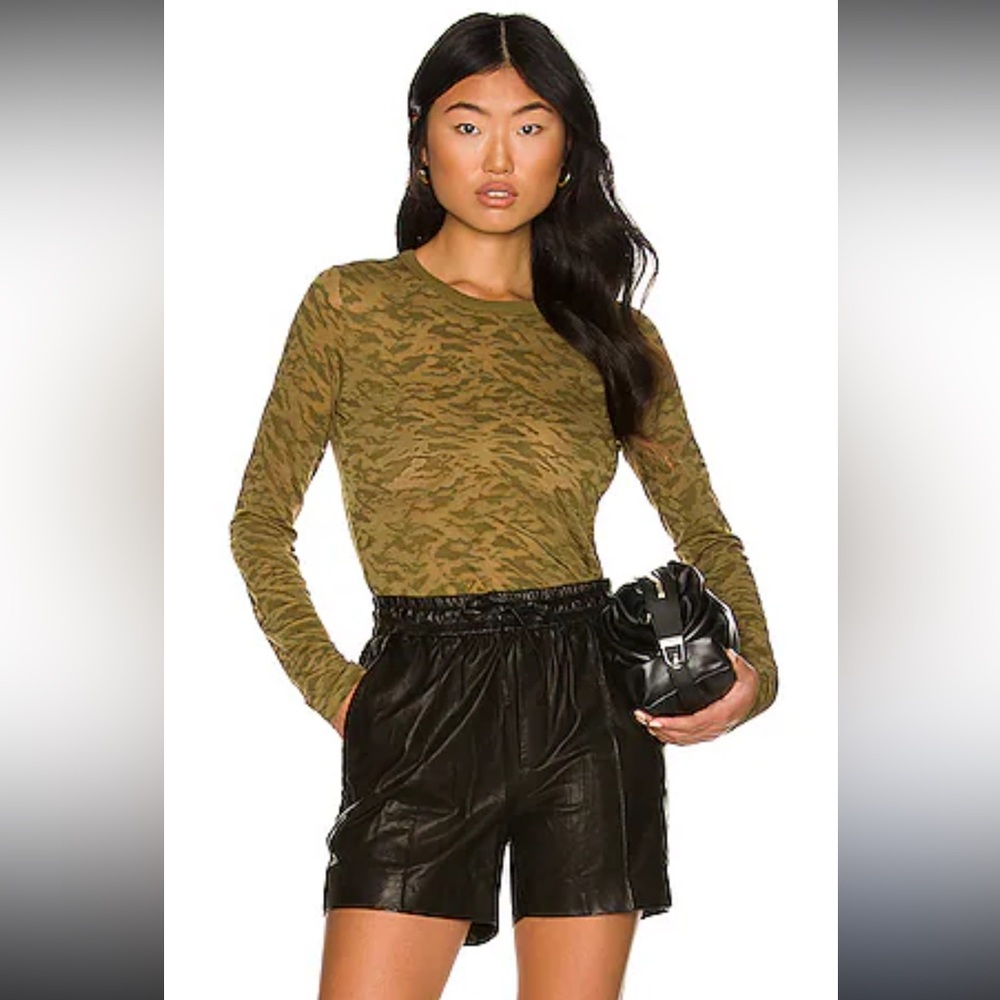 rag & bone Valencia Camo Top in green